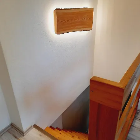 Ferienwohnung Stuetzengruen דירה *