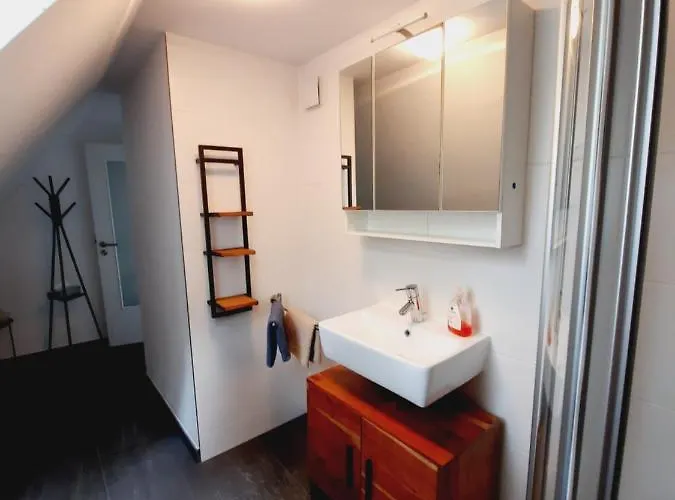 Ferienwohnung Stuetzengruen شقة *